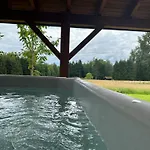 Dans Un Ecrin De Verdure Avec Privatif * Jeanménil