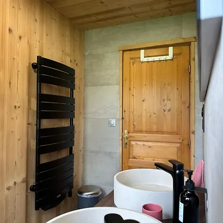 Holiday home Dans Un Ecrin De Verdure Avec Privatif *