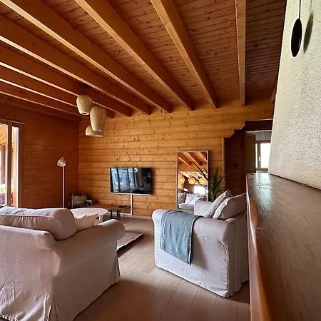 Dans Un Ecrin De Verdure Avec Privatif Jeanménil