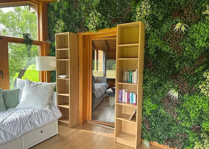 Dans Un Ecrin De Verdure Avec Privatif