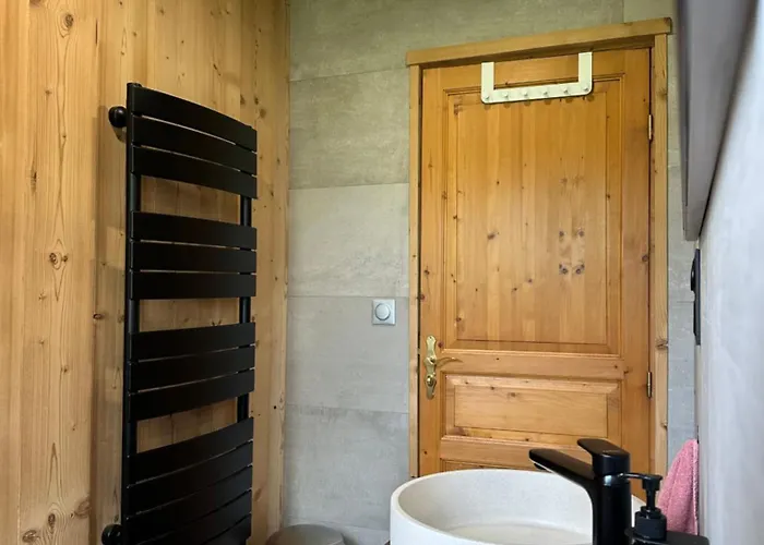 Дом отдыха Dans Un Ecrin De Verdure Avec Privatif *